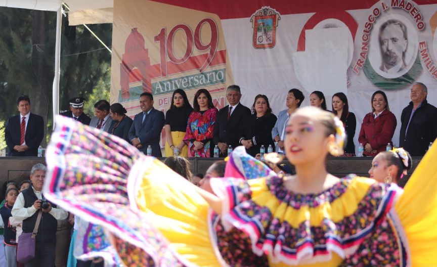 Recuperan tradiciones con desfile cívico-deportivo por la Revolución Mexicana #regionmx