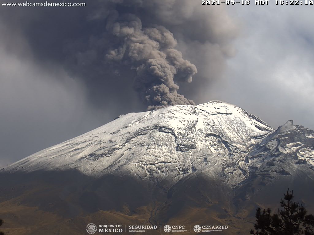 Tres días de "rugidos" y cenizas del Popocatépetl #regionmx 