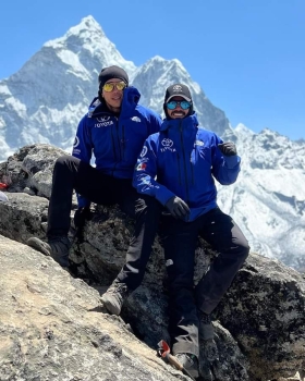 El primer equipo iberoamericano con un invidente en vencer al Everest es mexicano #regionmx 