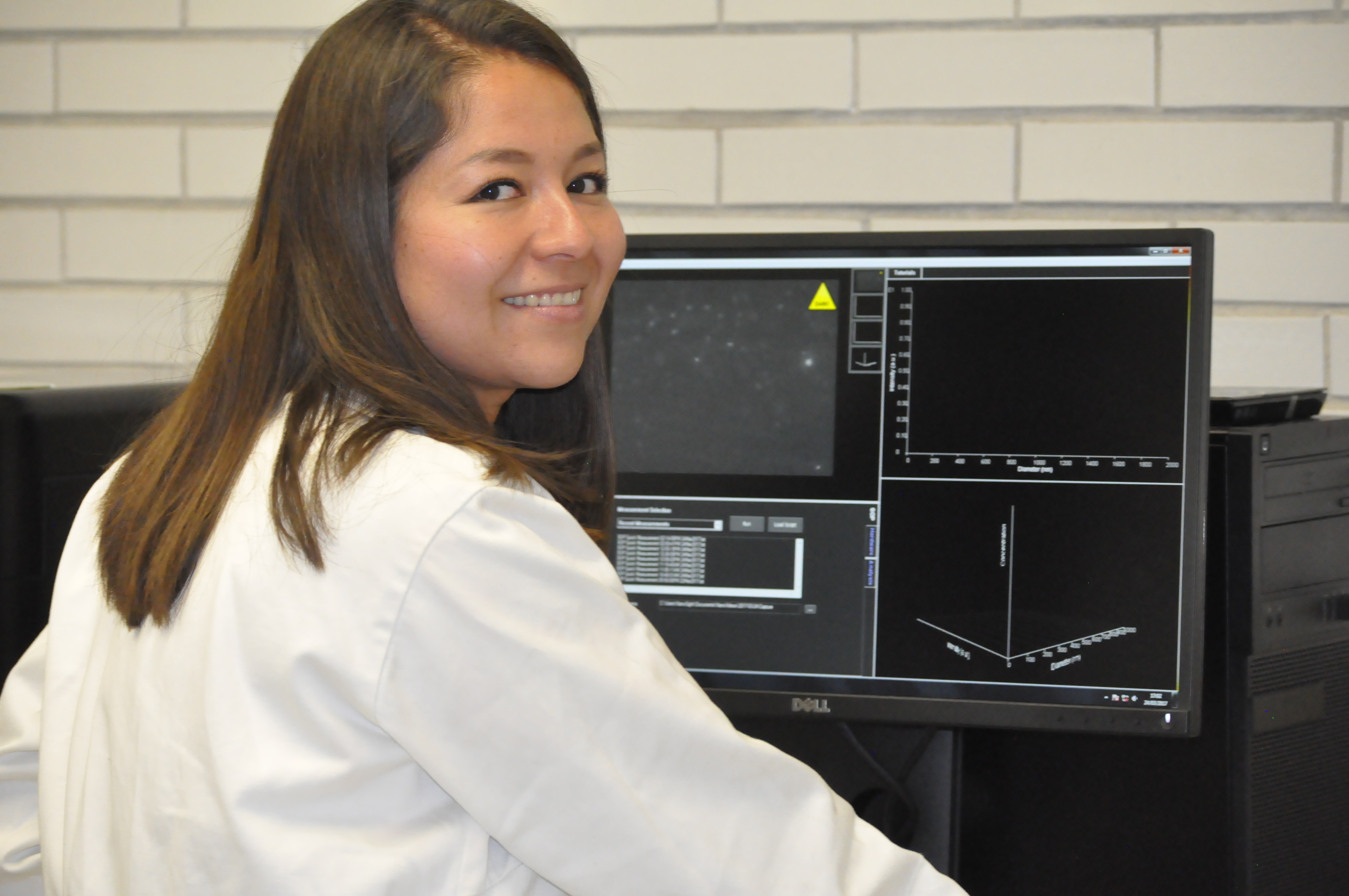 Denise Gómez Espinosa de la FES recibe premio por investigación aplicada a la industria avícola #regionmx