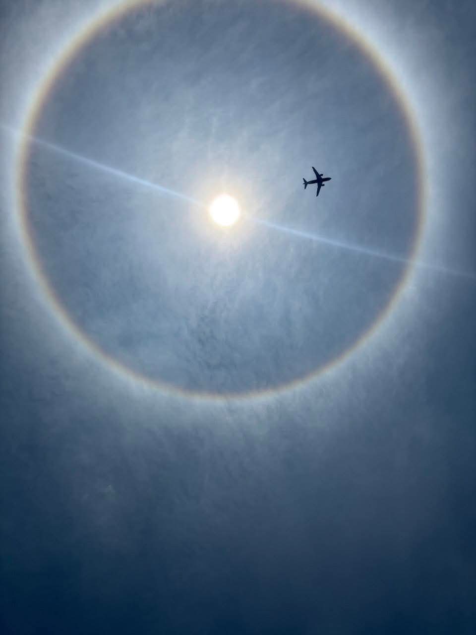 Halo solar acapara las miradas en la Zona Metropolitana #regionmx