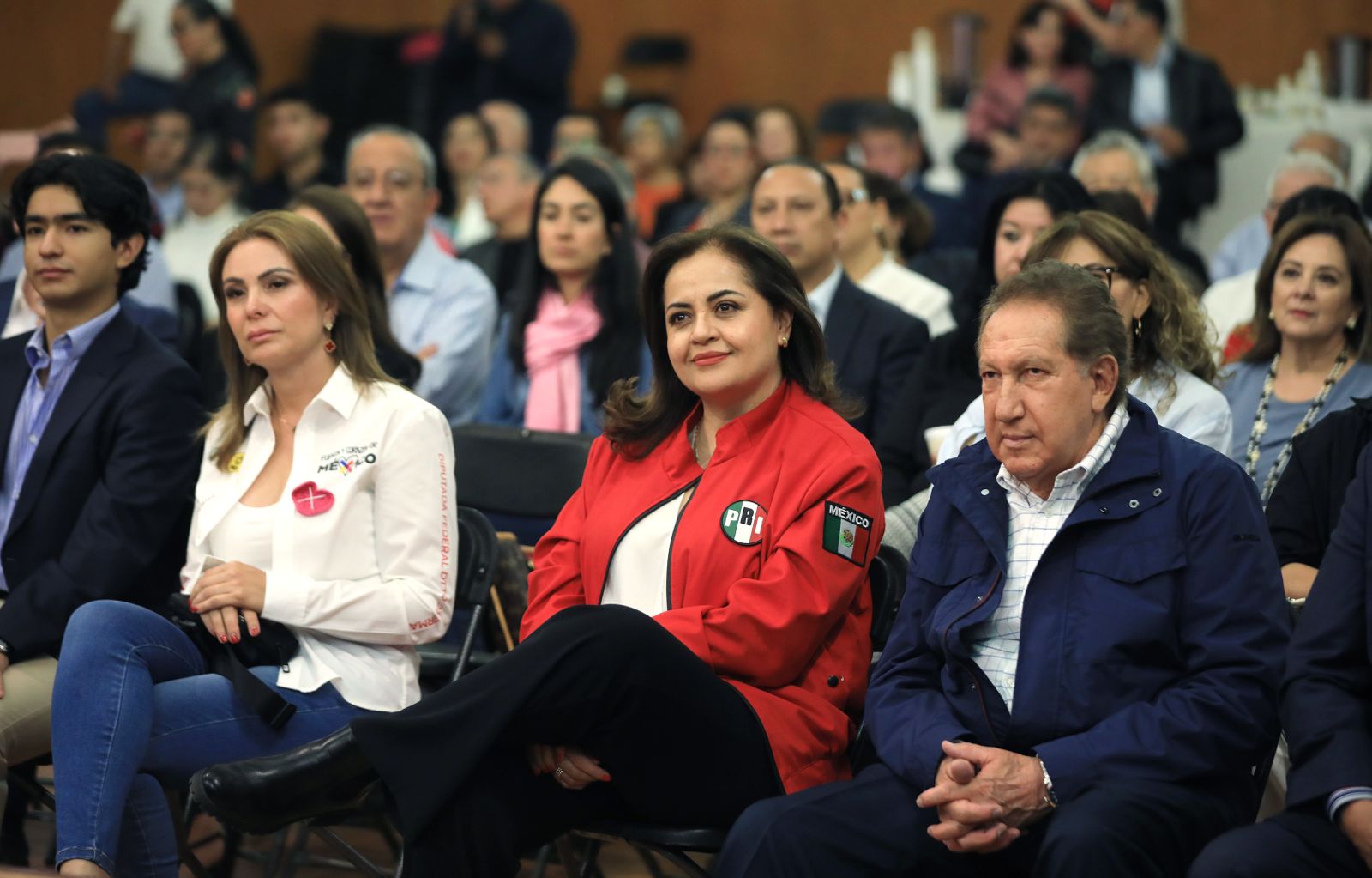 Es hora de desterrar el autoritarismo: Ana Lilia Herrera #regionmx