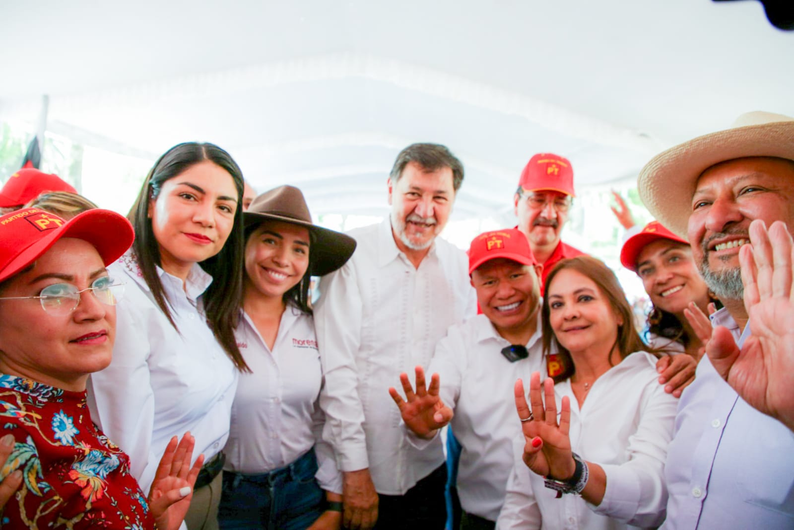 Fernandez Noroña brinda total respaldo a Raciel Pérez #regionmx