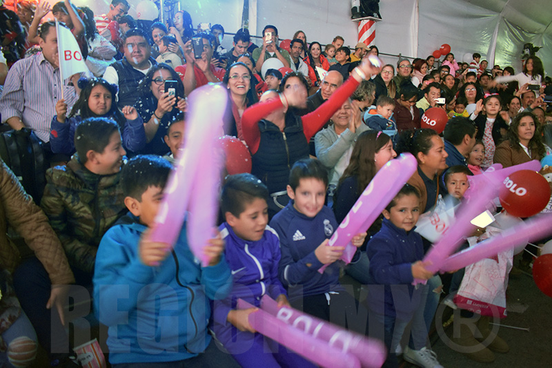 Encendido del Árbol de Navidad en Galerías Atizapán con Paty Cantú #regionmx