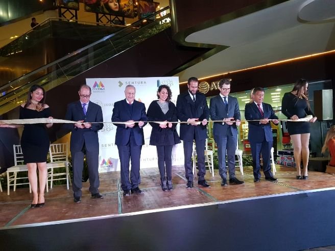 Corte de listón del Centro Comercial Sentura #regionmx