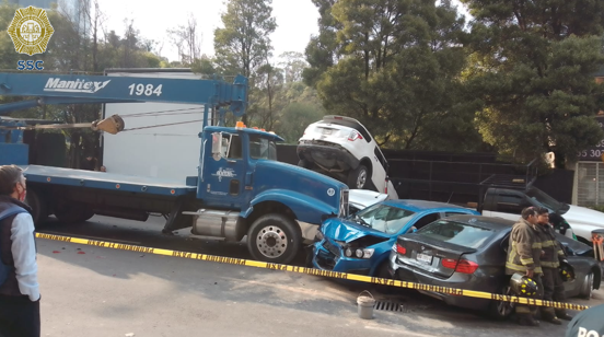 Tractocamión provoca carambola en la México-Toluca #regionmx 