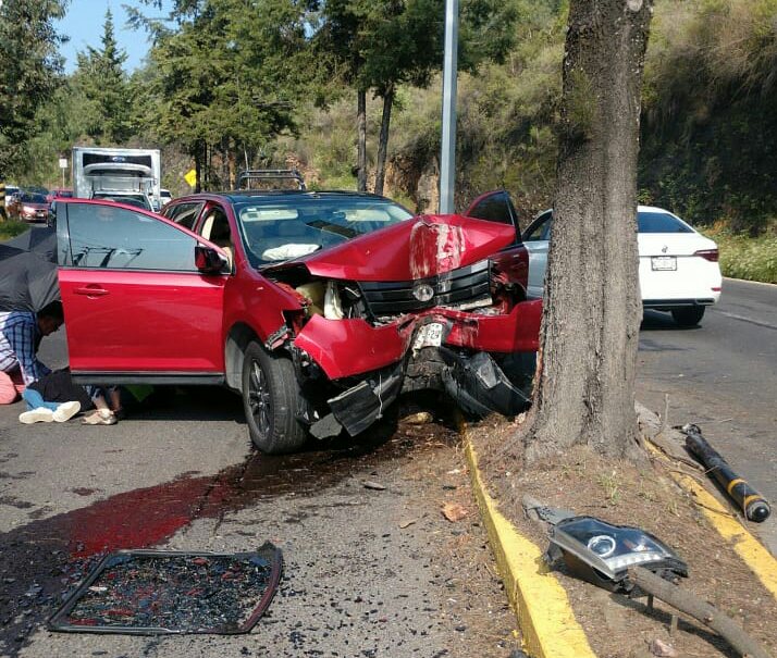 Tres heridos por accidente vial en la Jiménez Cantú #regionmx