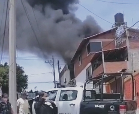 Casa se incendió en Atizapán de Zaragoza #regionmx 