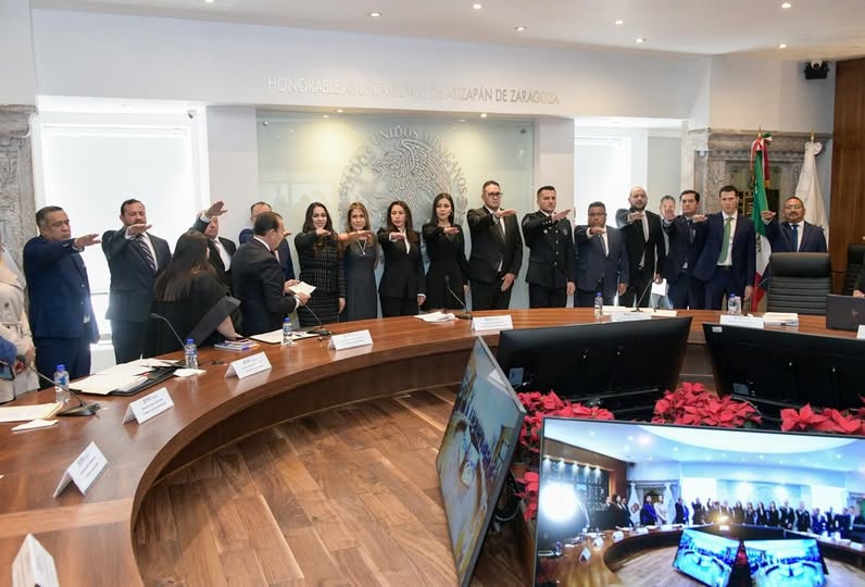 Rinden protesta directores del gobierno municipal 2025-2027 de Atizapán de Zaragoza #regionmx