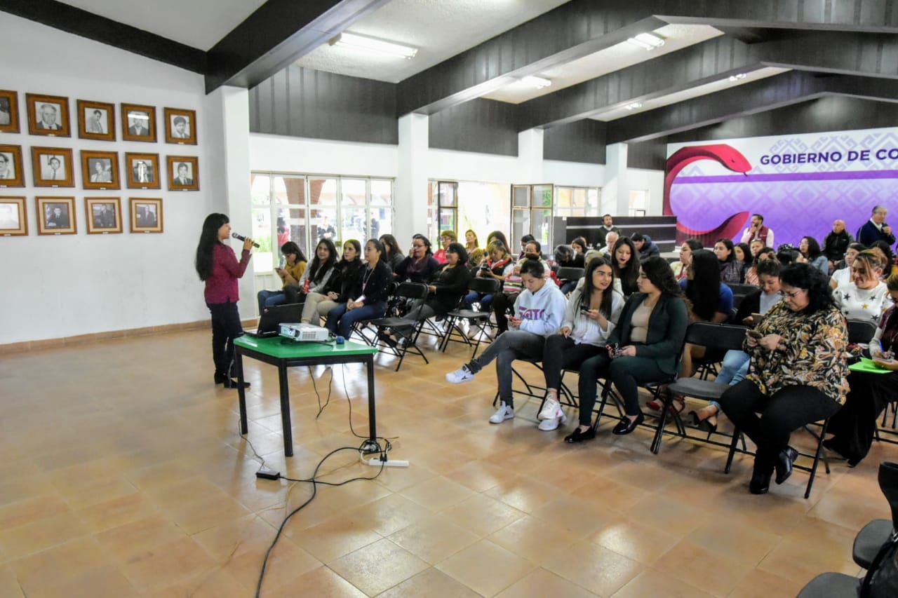 Mujeres coacalquenses aprenden herramientas para empoderarse #regionmx