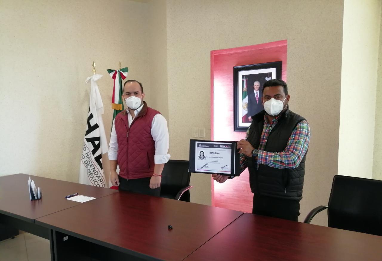 Darwin Eslava recibe constancia del IHAEM por Diplomado "Gerencia Pública Municipal" #regionmx