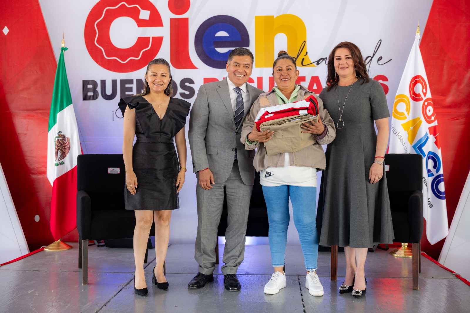 Rinde David Sánchez informe de 100 días con entrega de equipo a personal #regionmx