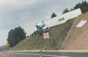 Tráiler se accidenta en la México - Toluca #regionmx