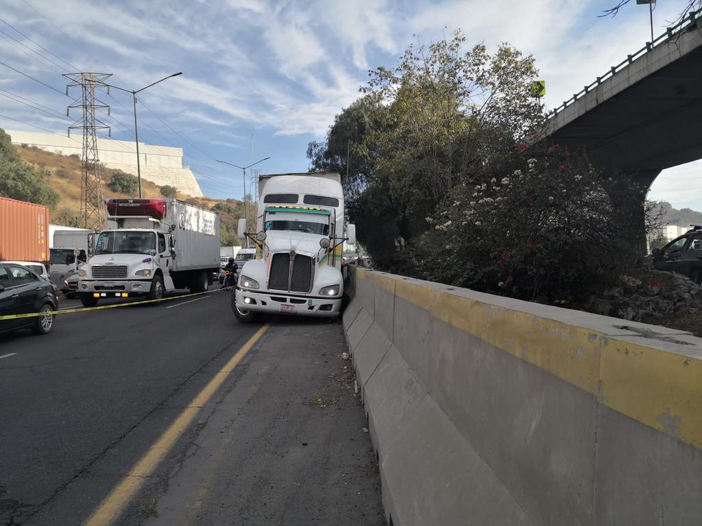 Asesinan a trailero en la México-Querétaro #regionmx