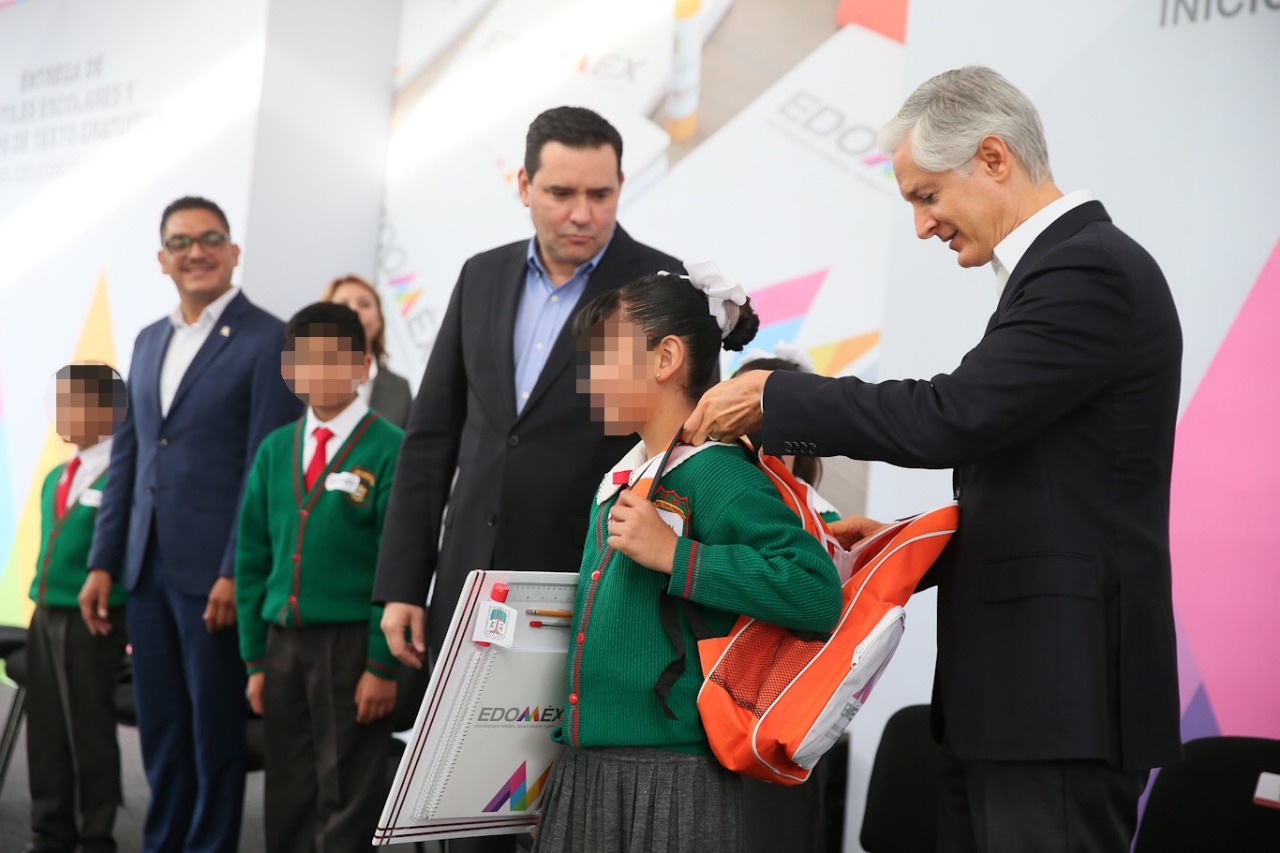 Escuelas del EdoMéx recibirán paquetes de mobiliarios por el inicio del ciclo escolar #regionmx