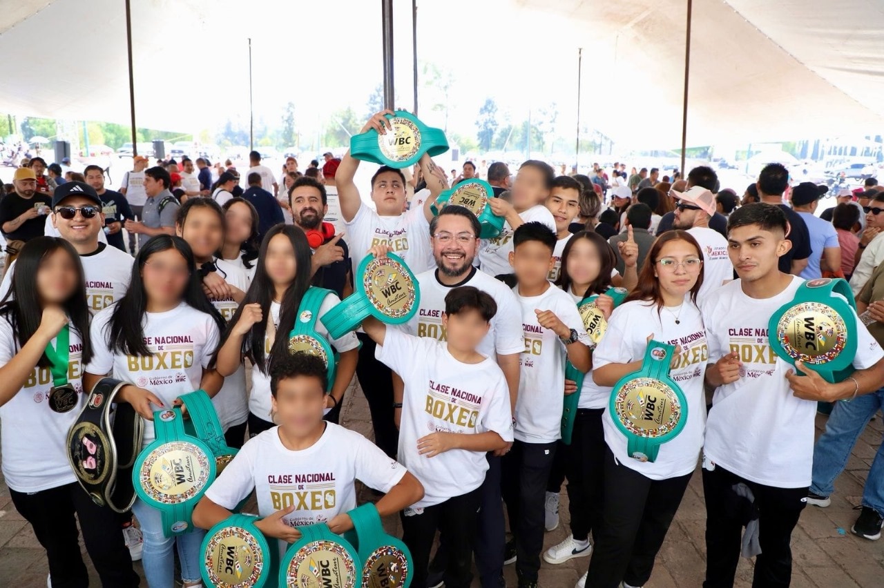 Más de 600 izcallenses se reúnen para la Clase Nacional de Boxeo #regionmx 