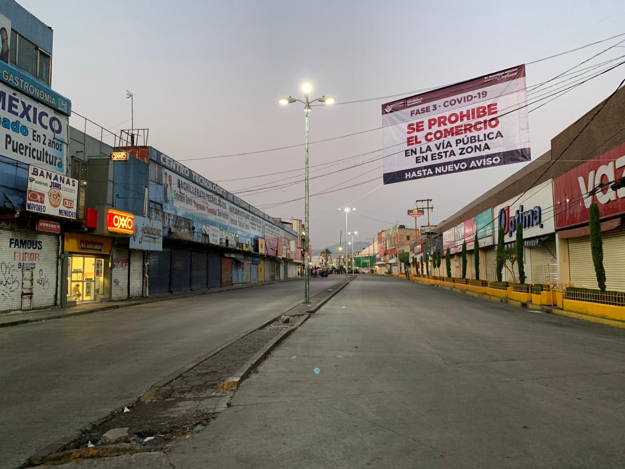 Retiran comercios semifijos e informales de la Cabecera Municipal de Naucalpan #regionmx