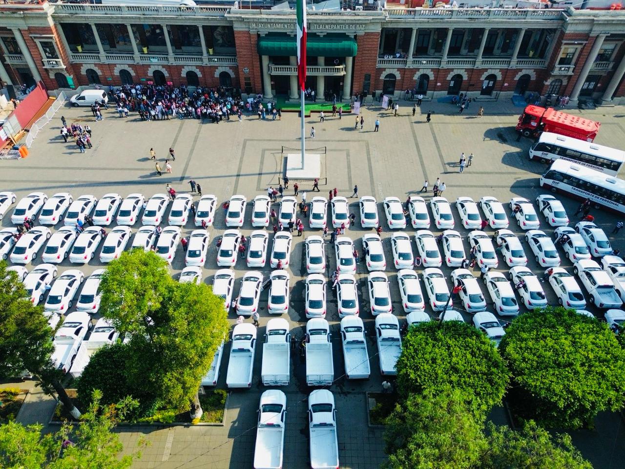 Entrega Raciel Pérez Cruz 129 unidades para reforzar el parque vehicular #regionmx