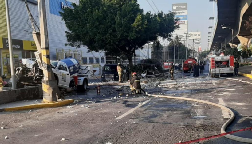 Se impacta pipa en el Boulevard Manuel Ávila Camacho #regionmx