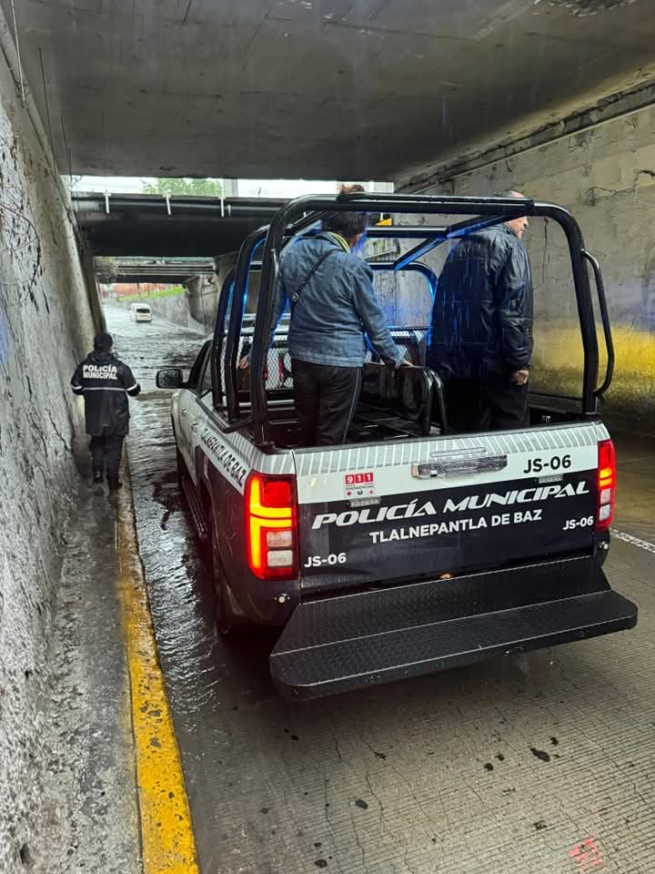 Protección Civil de Tlalnepantla atienden afectaciones por tromba #regionmx