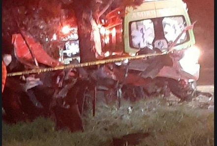 Auto queda destrozado tras accidente en Paseo Tollocan #regionmx